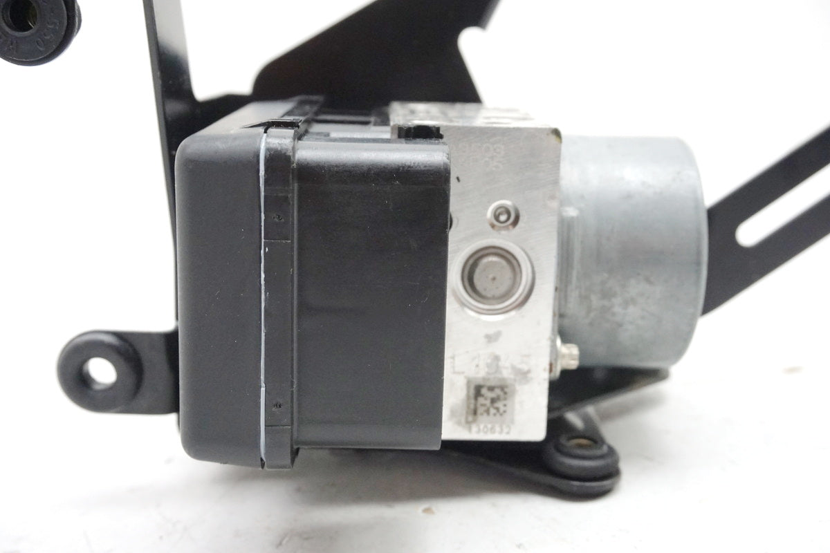 KAWASAKI ZX-10R ABS ZXT00J/J-K ABS Pump Pressure Modulator Control Unit