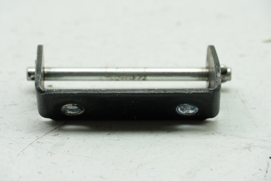 HONDA SH 125 JF23 Halterung Sitzbank Scharnier Sitz Schraube Halteplatte