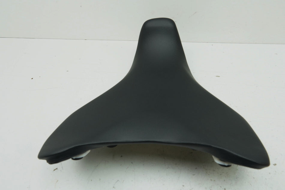 YAMAHA MT07 RM04 Asiento del conductor Asiento original Asiento NEU 1WS-24710-00