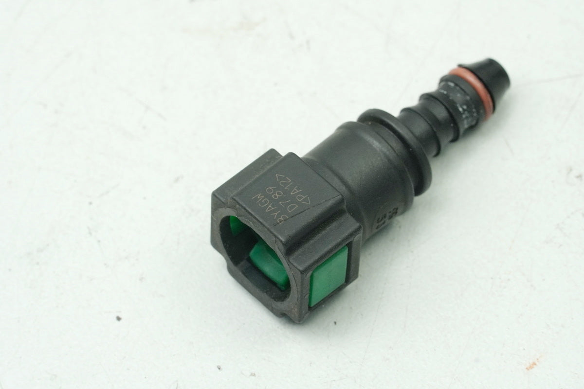 APRILIA RS 125 RS4 ZD4TW Conector racor manguera de gasolina inyección