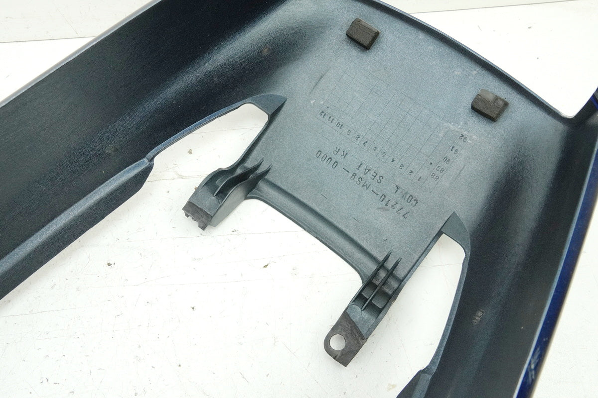 HONDA NTV 650 RC33 REVERE Revestimiento trasero Tapa trasera Cubierta trasera