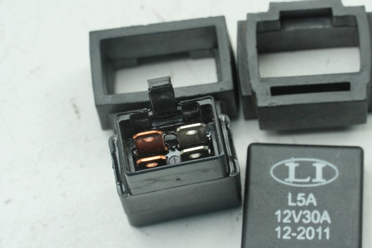 APRILIA RS 125 RS4 ZD4TW Relais 12V 30A Zündrelais (für Kabelbaum Motor)