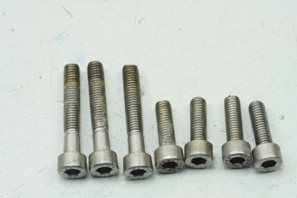 APRILIA RS 125 RS4 ZD4TW Tornillos de la tapa del depósito (para el depósito de combustible)