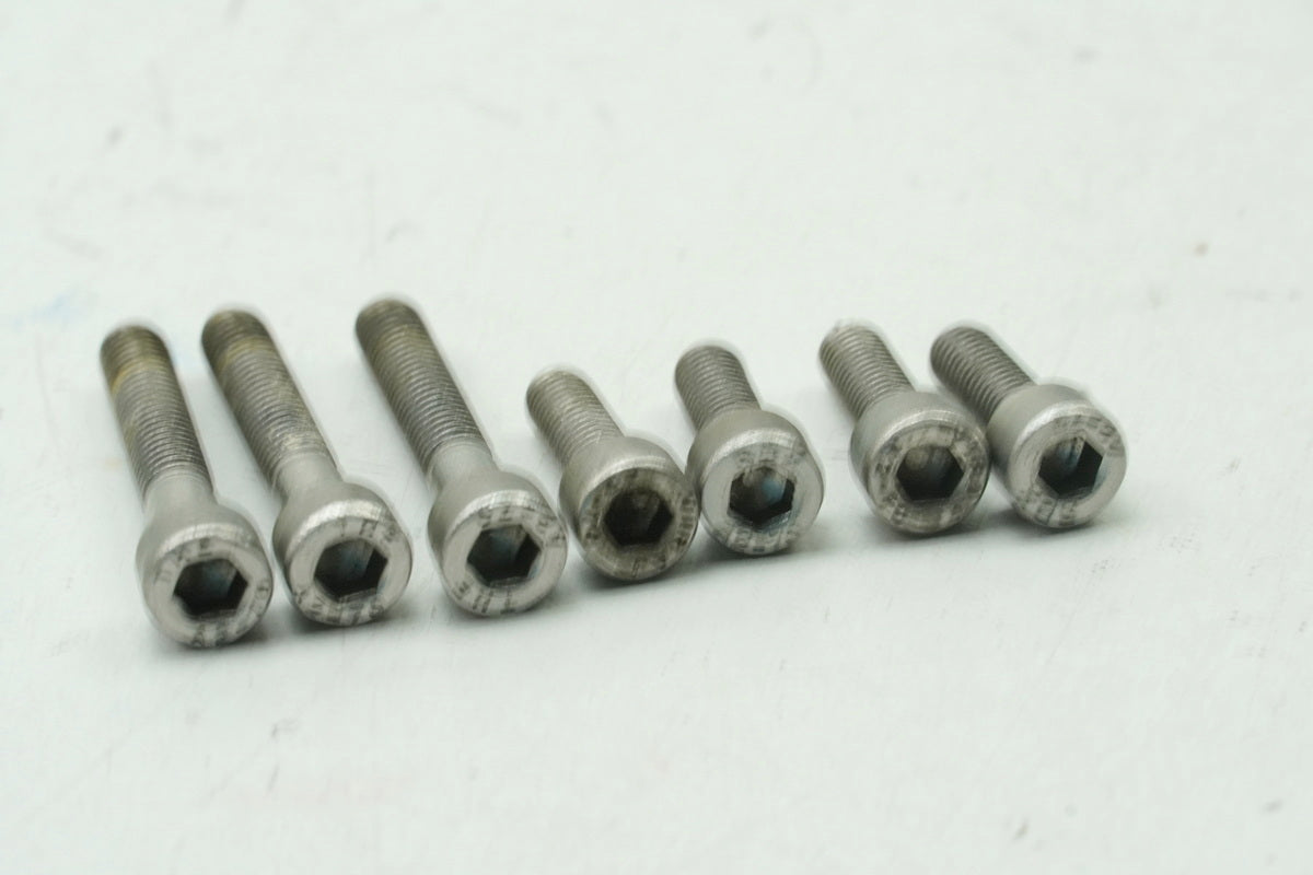 APRILIA RS 125 RS4 ZD4TW Schrauben Tankdeckel (für Tank Kraftstofftank)