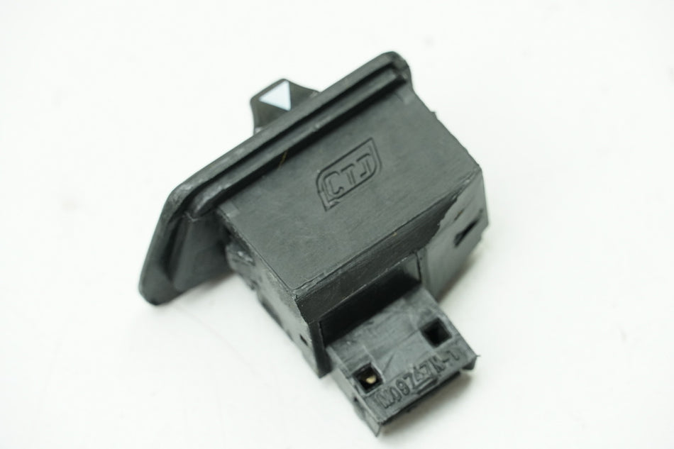 SYM Jet 4 50 AD05W8 Interruptor de intermitente, pulsador, botón del intermitente SOLO 781 km