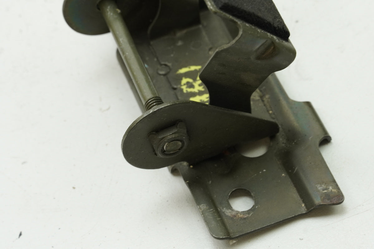 SUZUKI SV 650 AV Halterung Tank Tankhalter Aufnahme Träger Kraftstofftank 99-02