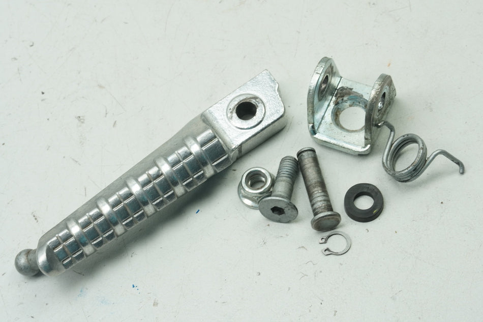 APRILIA RS 125 RS4 ZD4TW estribera delantera izquierda original soporte