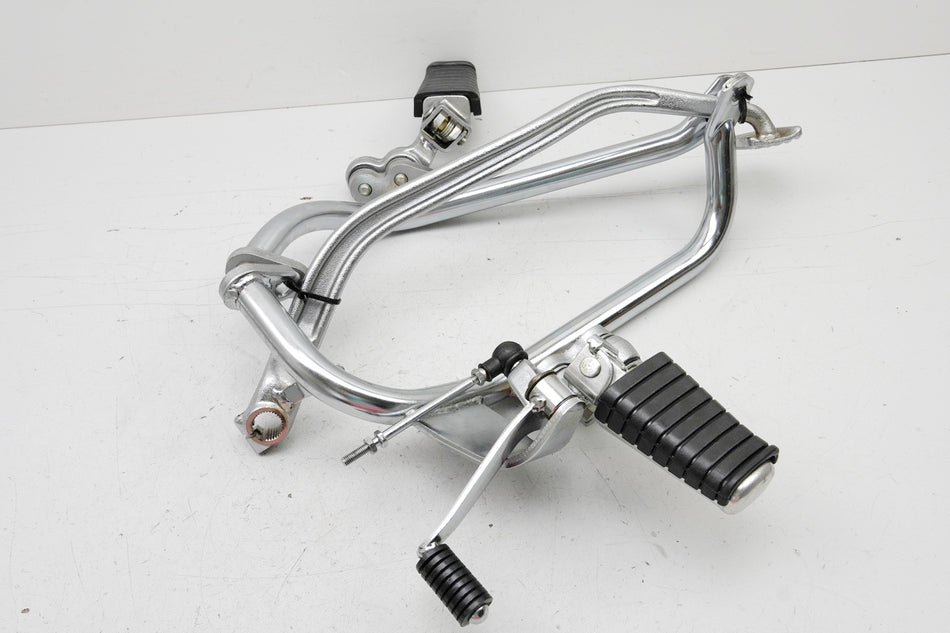 YAMAHA XV 750 4PW VIRAGO Reposapiés Pedal de freno de conductor Reposapiés Palanca de cambios