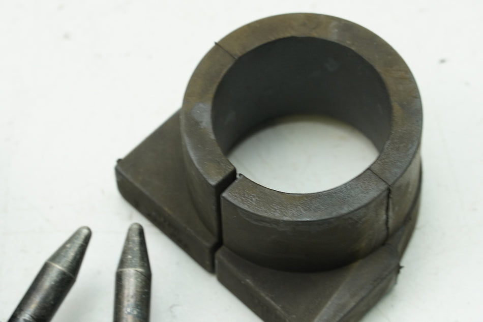 BMW F 650 GS E650G R13 Schraube Tank Justierschraube Pin Gummi Auflage Dämpfer