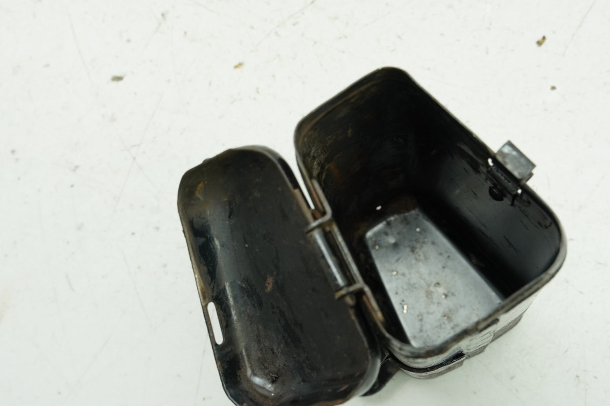 HONDA CB 250 G CB250G Caja de herramientas Herramientero Tool Box Carcasa 74-77