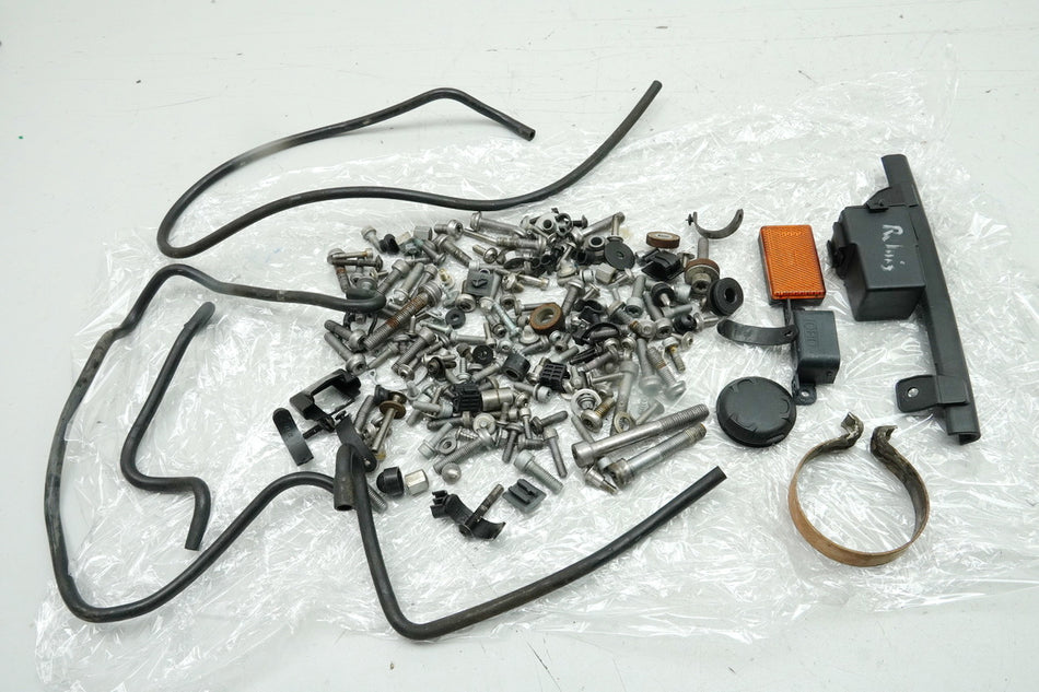 BMW R nine T Urban G/S 0J41 Schrauben Muttern Halter Kleinteile (für Rahmen)