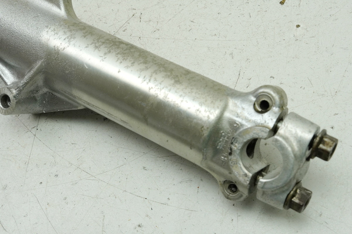 HONDA CB 250 G CB250G Tauchrohr links Gabelfuß (für Gabel Standrohr Holm) 74-77