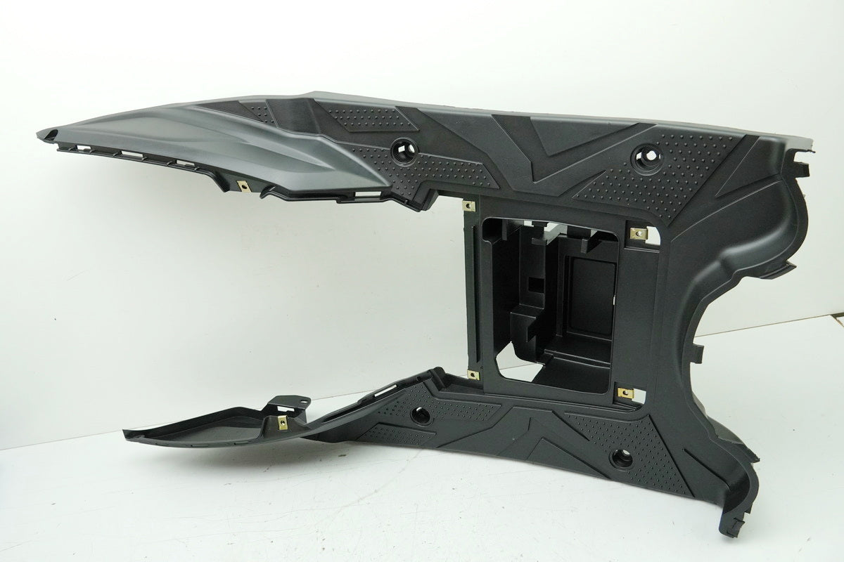 SYM Jet 4 50 AD05W8 Fairing Footwell Footboard Cover ONLY 781 km