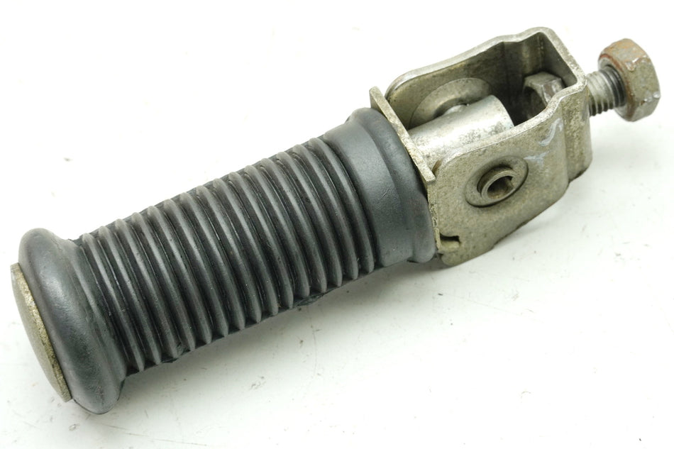HONDA CB 250 G CB250G Footrest Pillion Left Rear Mount Joint Rubber 74-77