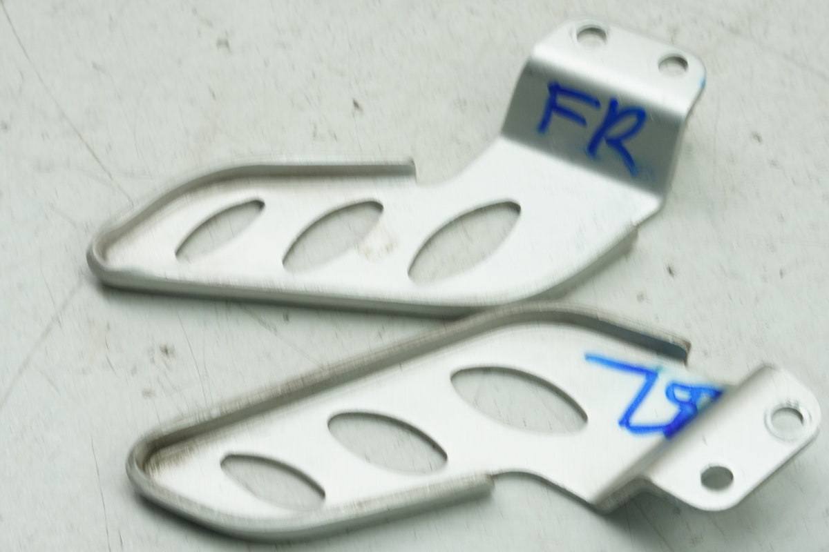 APRILIA RS 125 RS4 ZD4TW Fersenschutz links vorn rechts Fersenschoner (Fußraste)