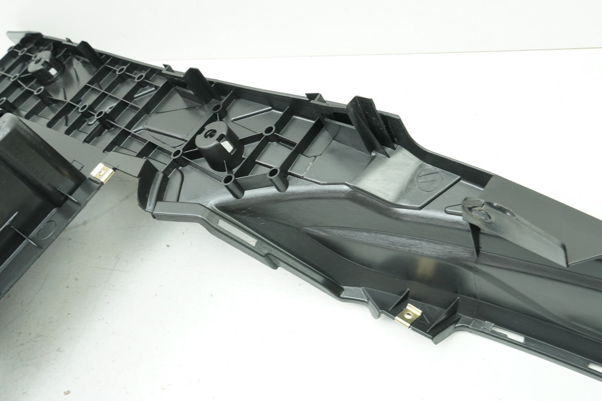 SYM Jet 4 50 AD05W8 Fairing Footwell Footboard Cover ONLY 781 km