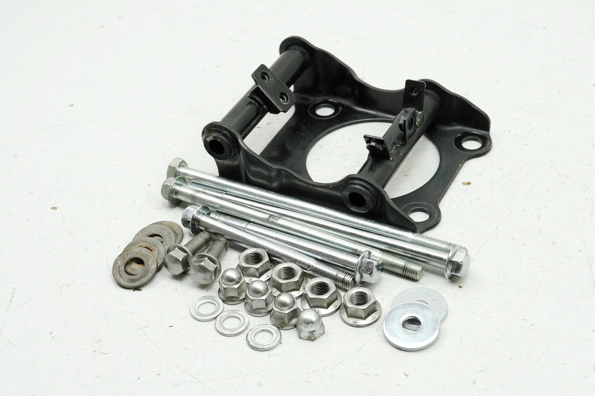 YAMAHA XV 750 4PW VIRAGO Bracket Engine Bolts Axle Engine Mount Support