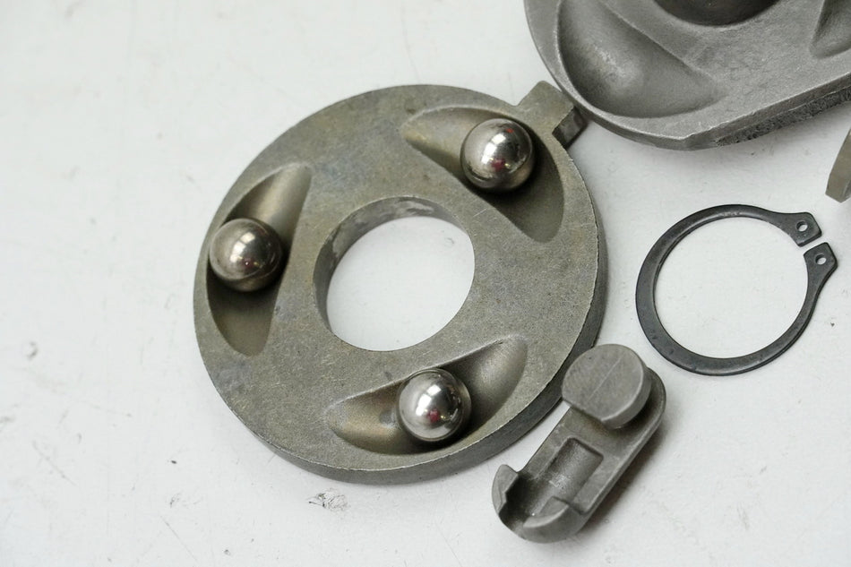 BUELL XB12S XB1 Lightning Liberador de embrague Tornillo sin fin de embrague Receptor de embrague