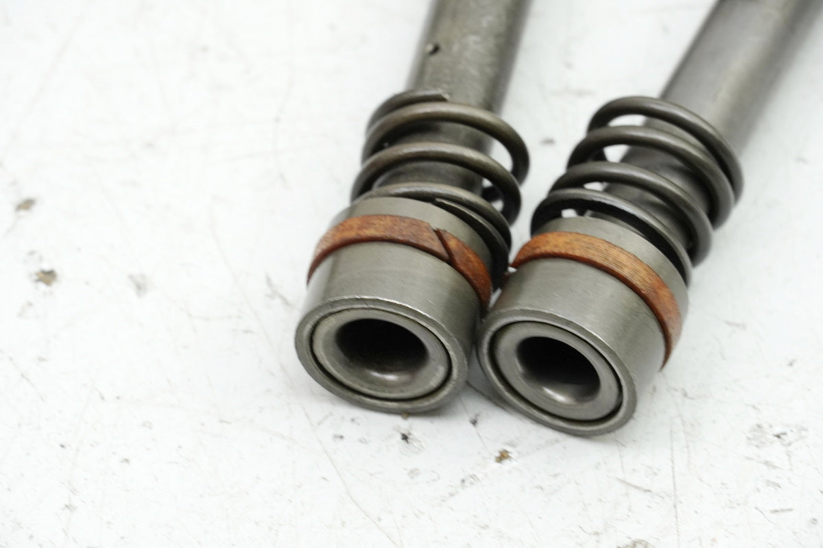 HONDA CB 250 G CB250G Gabel Innenteile Dämpfer Feder Kartusche Hülse 74-77