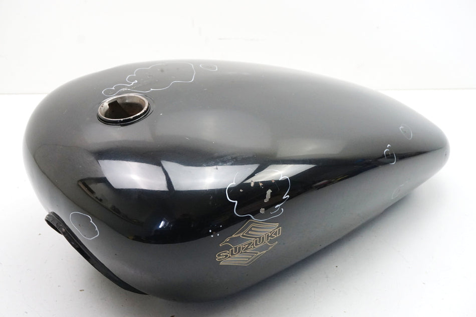 SUZUKI VS 750 VR51A INTRUDER Tank Benzintank Fuel
