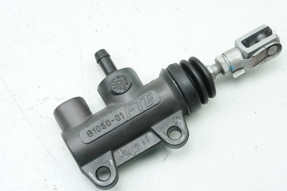 BMW R 1150 R R21 Cilindro maestro de freno trasero Bomba de freno Cilindro maestro de freno de pie