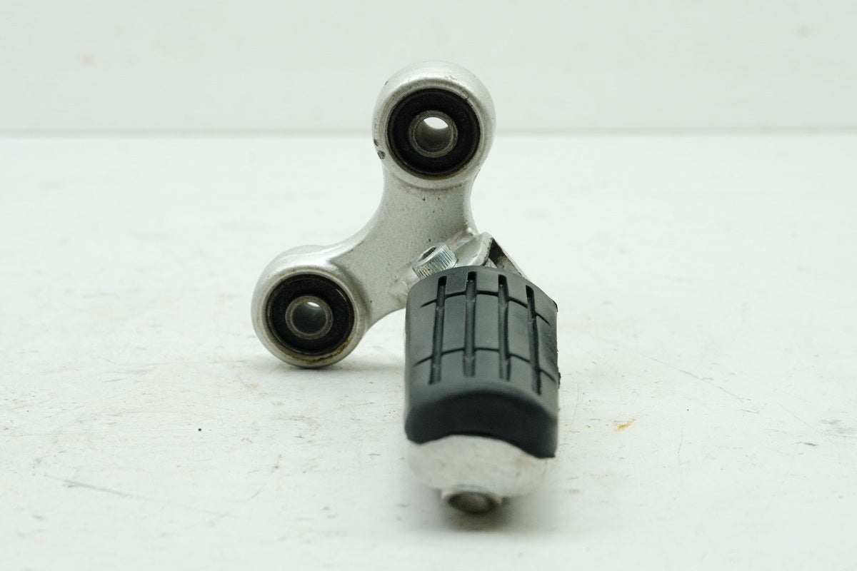 YAMAHA GTS 1000 4BH Passenger Footrest Left Holder Footrest System