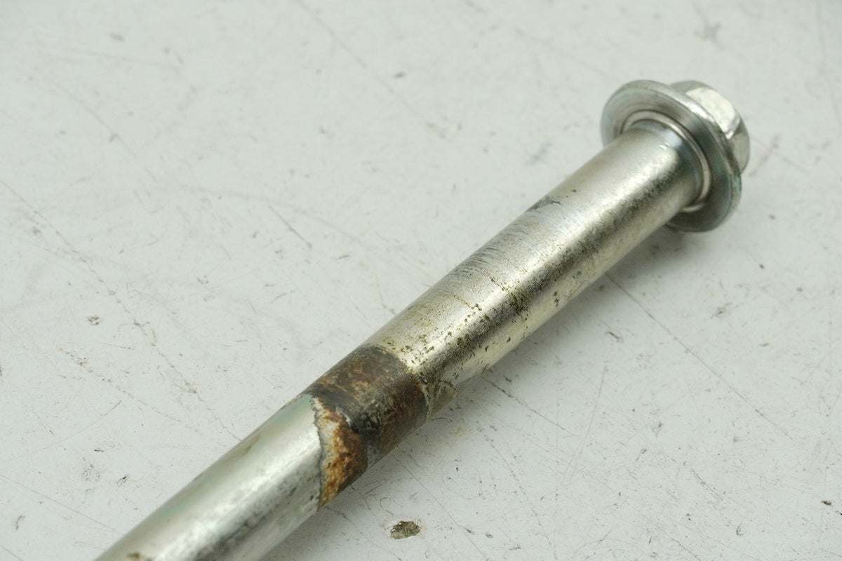 HONDA CB 125 R JC91 Swingarm Bolt Axle Swingarm Nut (for frame)