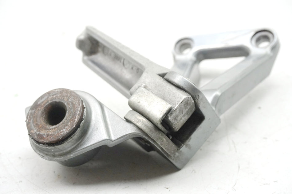 KAWASAKI ZX-6R ZX600F Fußrastenanlage Sozius rechts Halter Fußraste 95-97