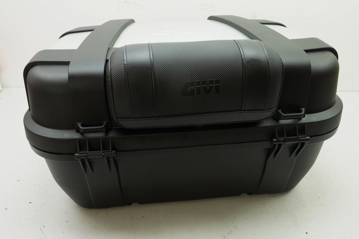 HONDA NTV 650 RC33 REVERE GIVI Trekker 52 Monokey Topcase Lehne Halterung