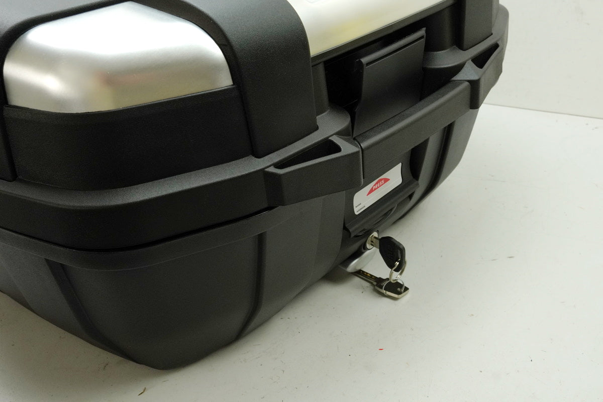 HONDA NTV 650 RC33 REVERE GIVI Trekker 52 Monokey Topcase Lehne Halterung