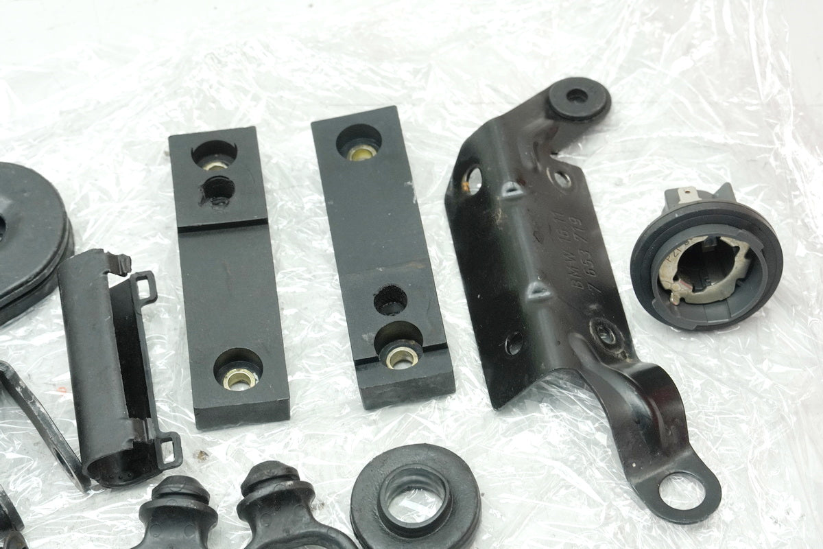 BMW R 1150 R R21 Screws & Small Parts Nuts Brackets (for frame fairing)