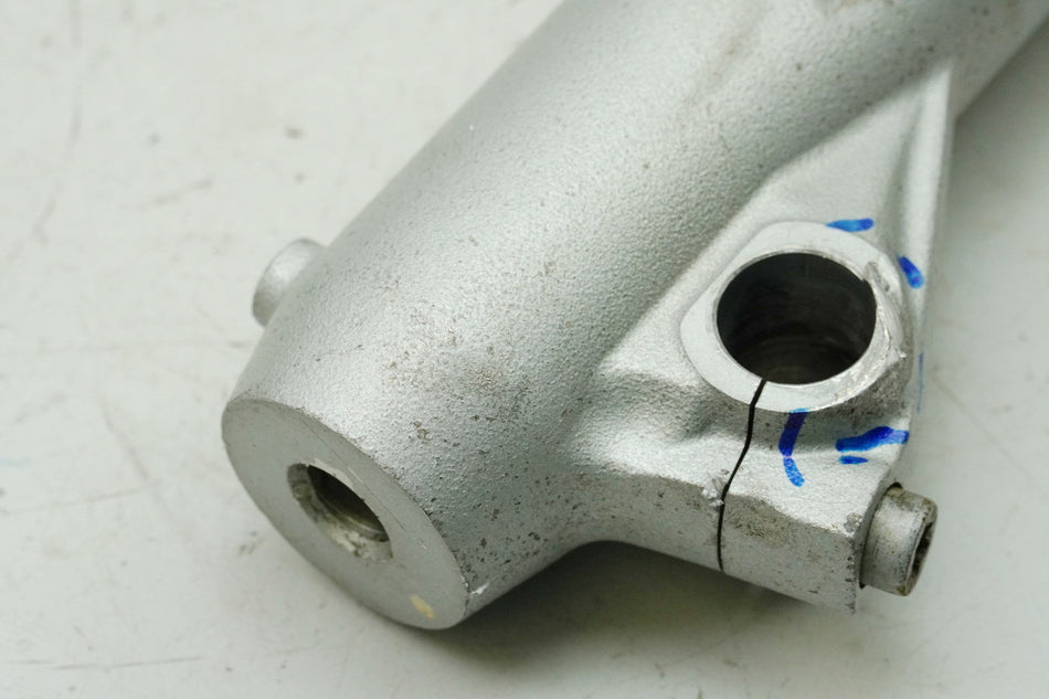 BMW F 650 GS E650G R13 tubo de inmersión izquierdo pie de horquilla (para tubo ascendente de horquilla brazo de horquilla)