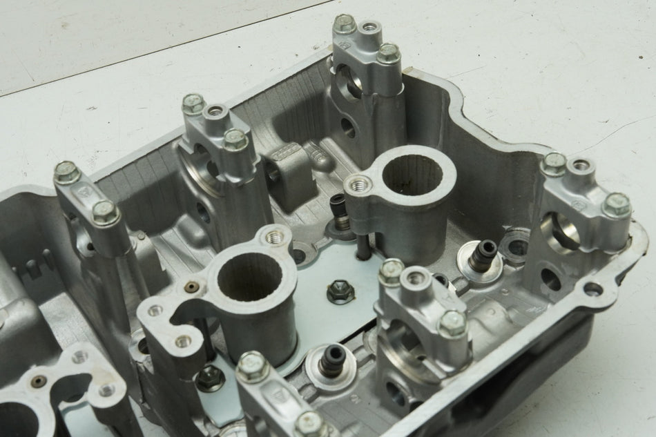 SUZUKI GSX 750 AE INAZUMA Culata (para motor)
