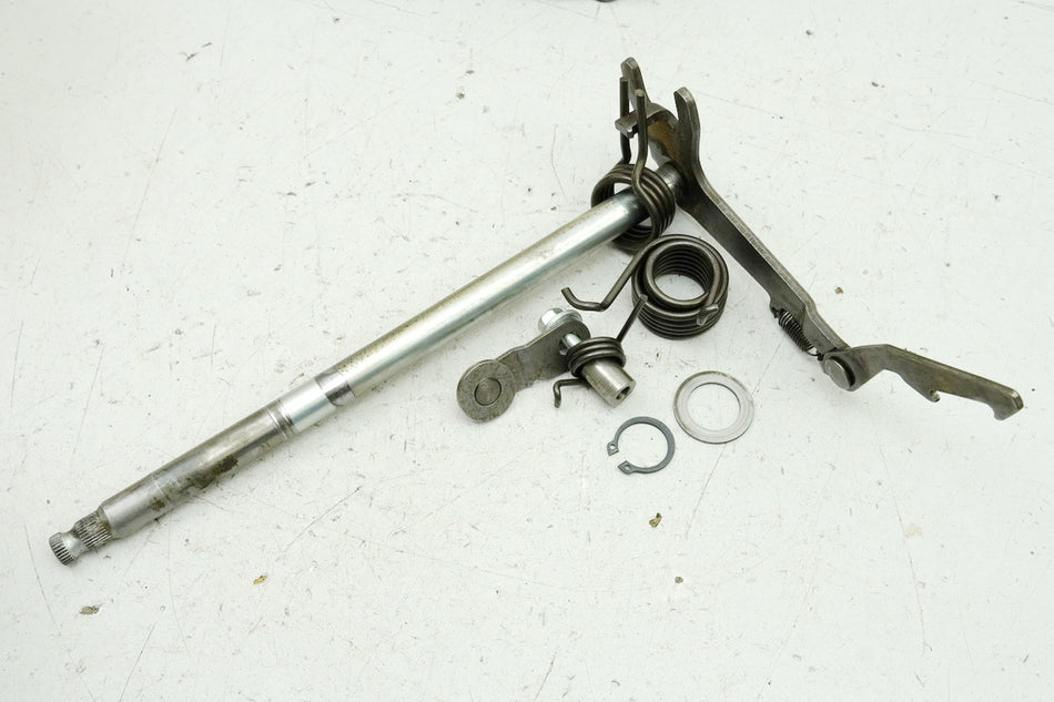 HONDA CB 250 G CB250G Eje de cambio (para la palanca de cambios de la transmisión del motor) 74-77