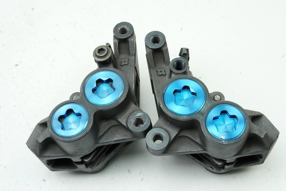 YAMAHA YZF R1 RN01 RN04 RN09 R6 RJ03 RJ05 BT 1100 - Bremssattel vorn Paar 100 mm