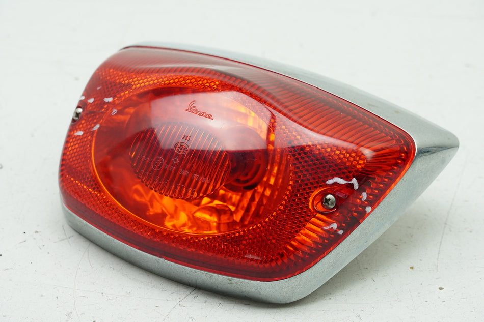 VESPA LX 50 2T ZAPC38101 Rücklicht original Lampe Rückleuchte