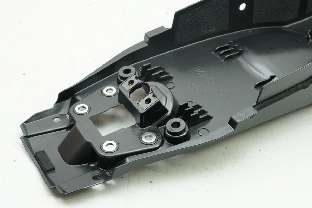 YAMAHA MTN 1000 MT-10 RN78 Rear inner fender mudguard wheel arch 4550 km