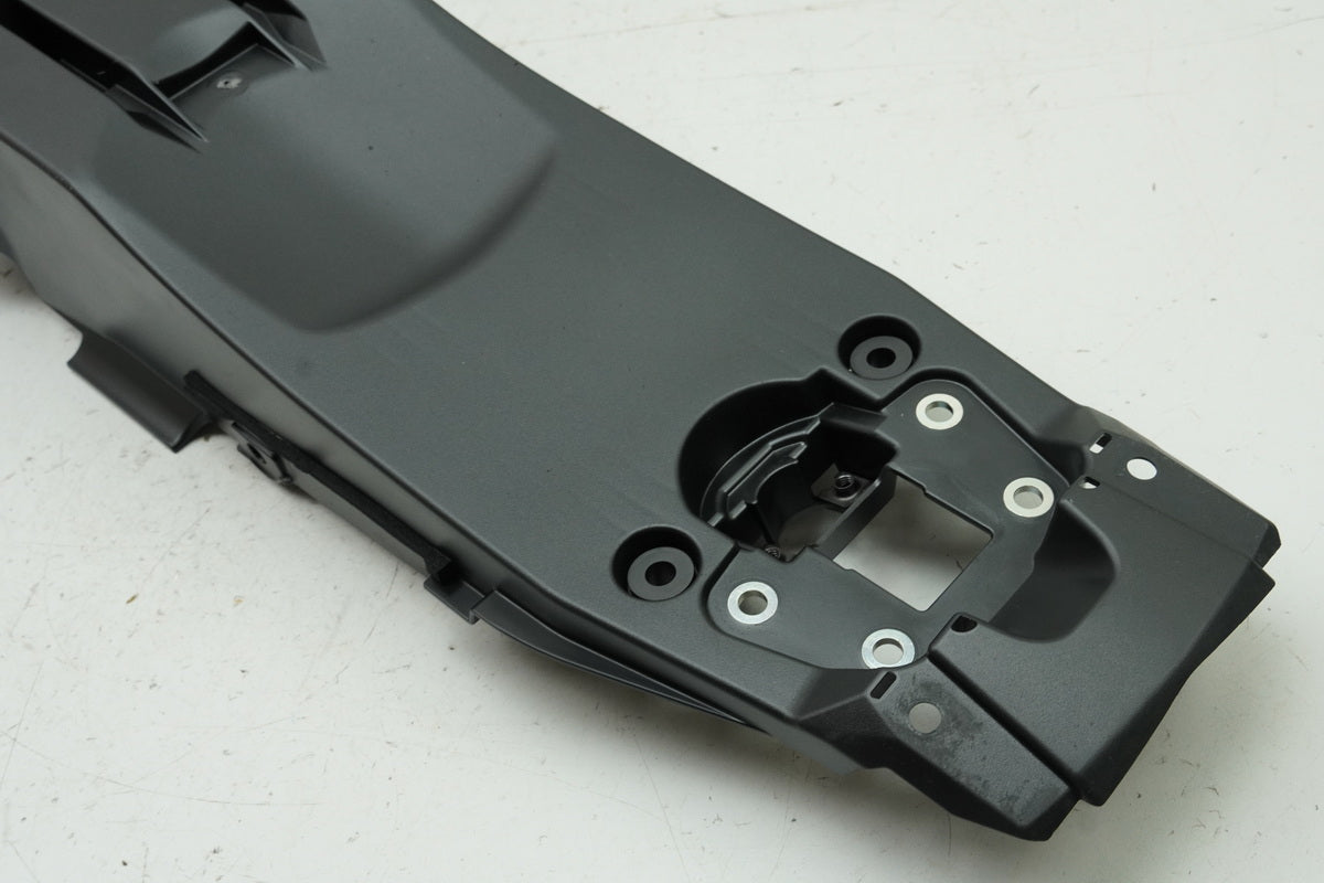 YAMAHA MTN 1000 MT-10 RN78 Rear inner fender mudguard wheel arch 4550 km