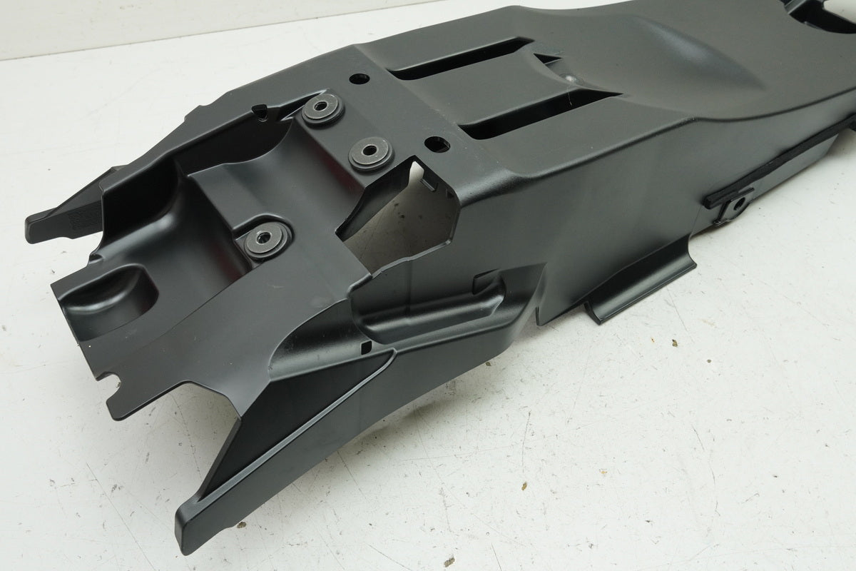 YAMAHA MTN 1000 MT-10 RN78 Rear inner fender mudguard wheel arch 4550 km