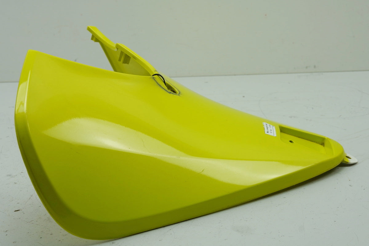 HONDA SH 125 JF23 Carenado interior delantero Cubierta embellecedora bajo el velocímetro