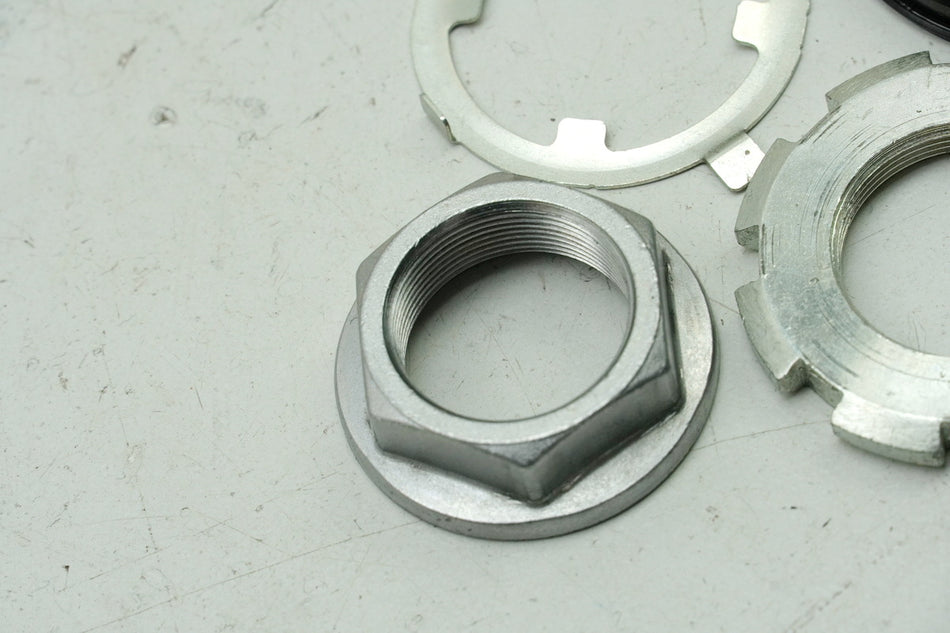 HONDA CB 125 R JC91 Mutter Sicherung Lenkkopf Gabelbrücke Dichtung Schraube