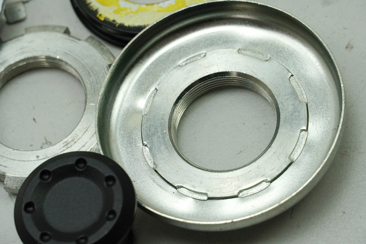 HONDA CB 125 R JC91 Nut Lock Headstock Triple Clamp Gasket Screw