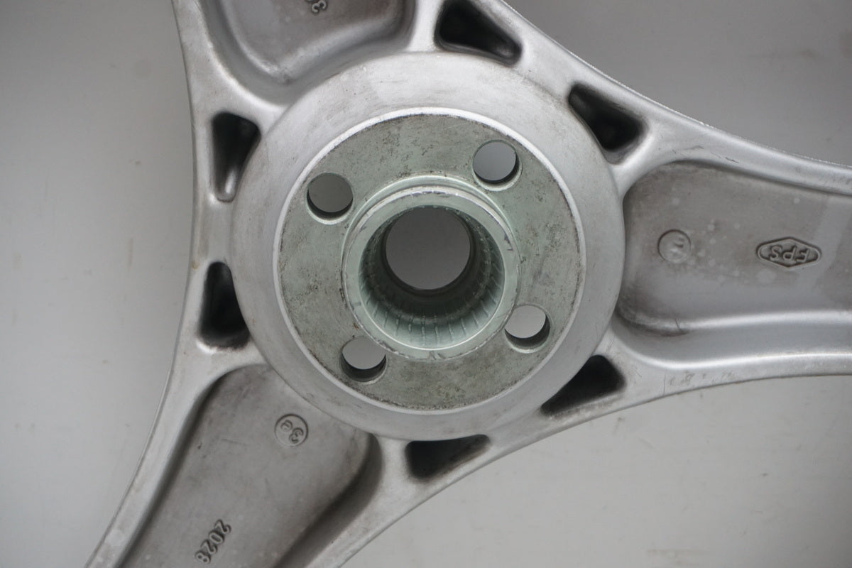 BMW R 850 R 259 Rear Rim Rear Wheel J 18 x MT 4.50 accident-free