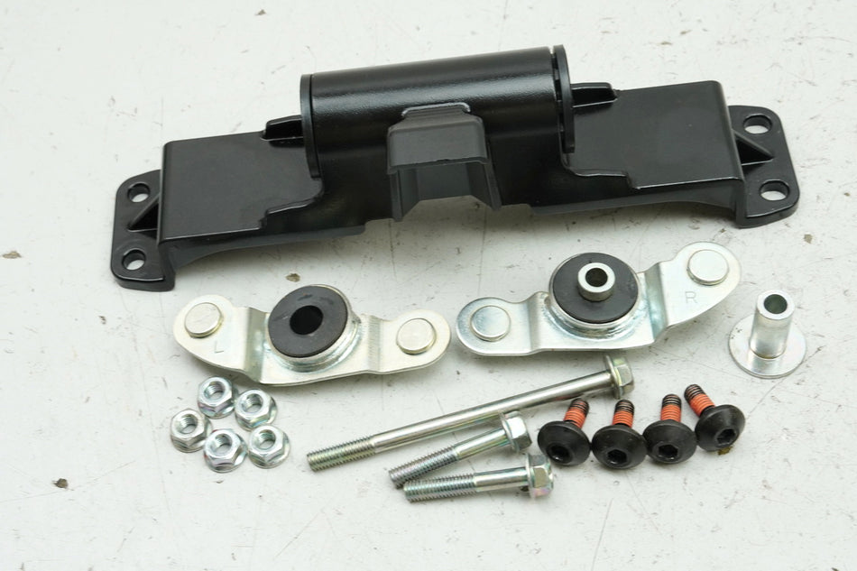YAMAHA MTN 1000 MT-10 RN78 Bracket Tank Tank Holder Screw Holding Plate Carrier