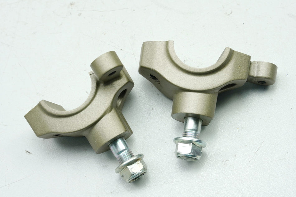 YAMAHA XSR 900 RN43 Lower Handlebar Clamp Holder Handlebar Risers Pair