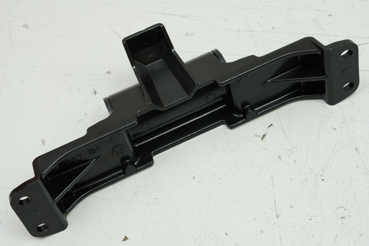 YAMAHA MTN 1000 MT-10 RN78 Bracket Tank Tank Holder Screw Holding Plate Carrier
