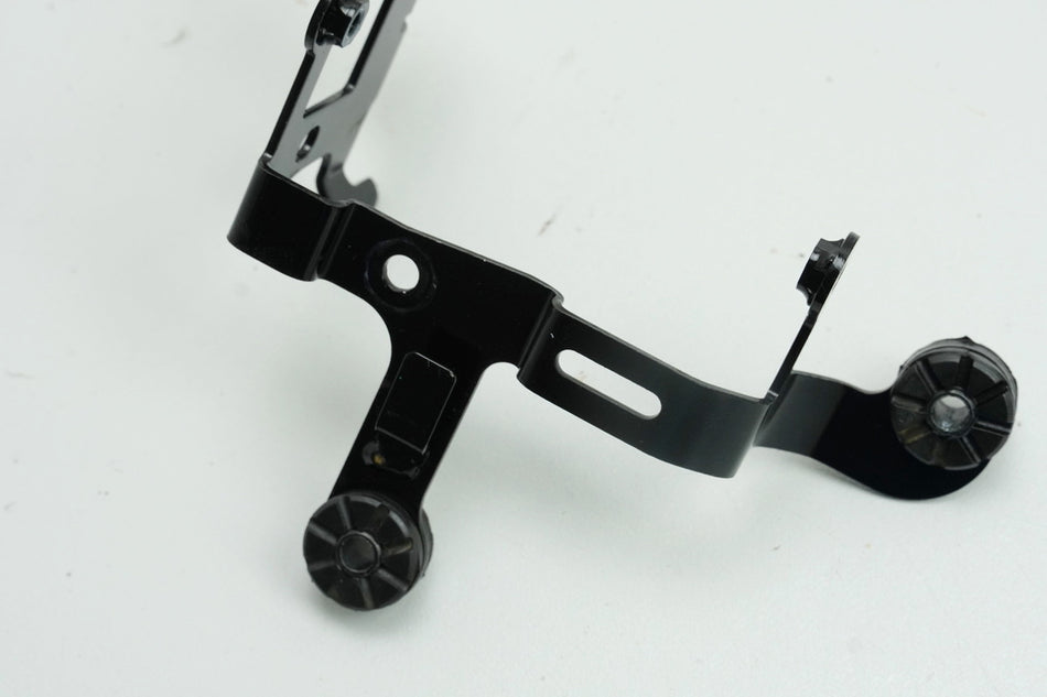 HONDA CB 125 R JC91 Halterung ABS Pumpe Druckmodulator Steuerteil Träger Platte