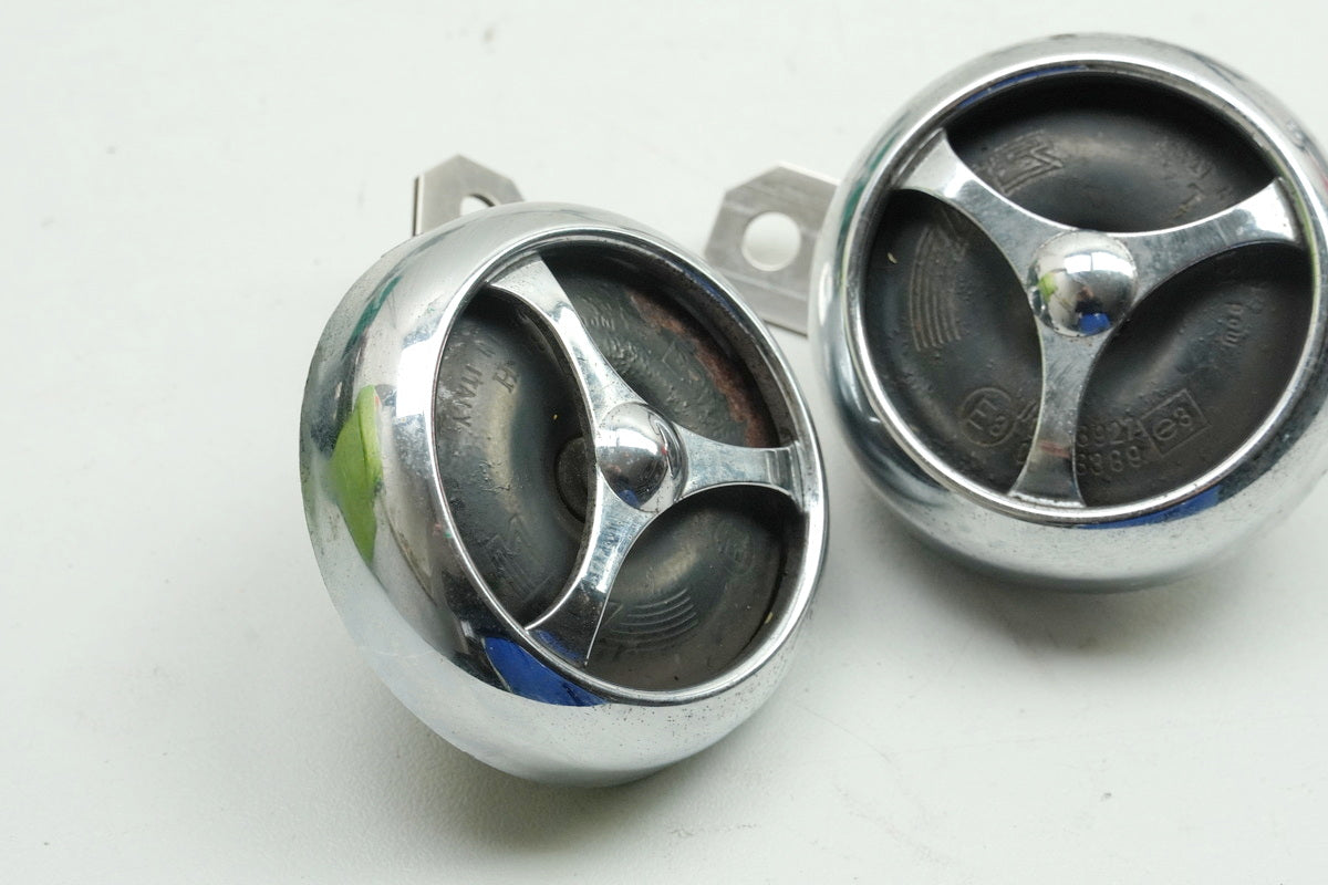 MOTO GUZZI California 1100 EV (KD) Hupe H + L Horn Signalhorn 2 Stück Maske