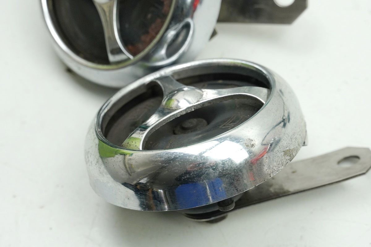 MOTO GUZZI California 1100 EV (KD) Hupe H + L Horn Signalhorn 2 Stück Maske