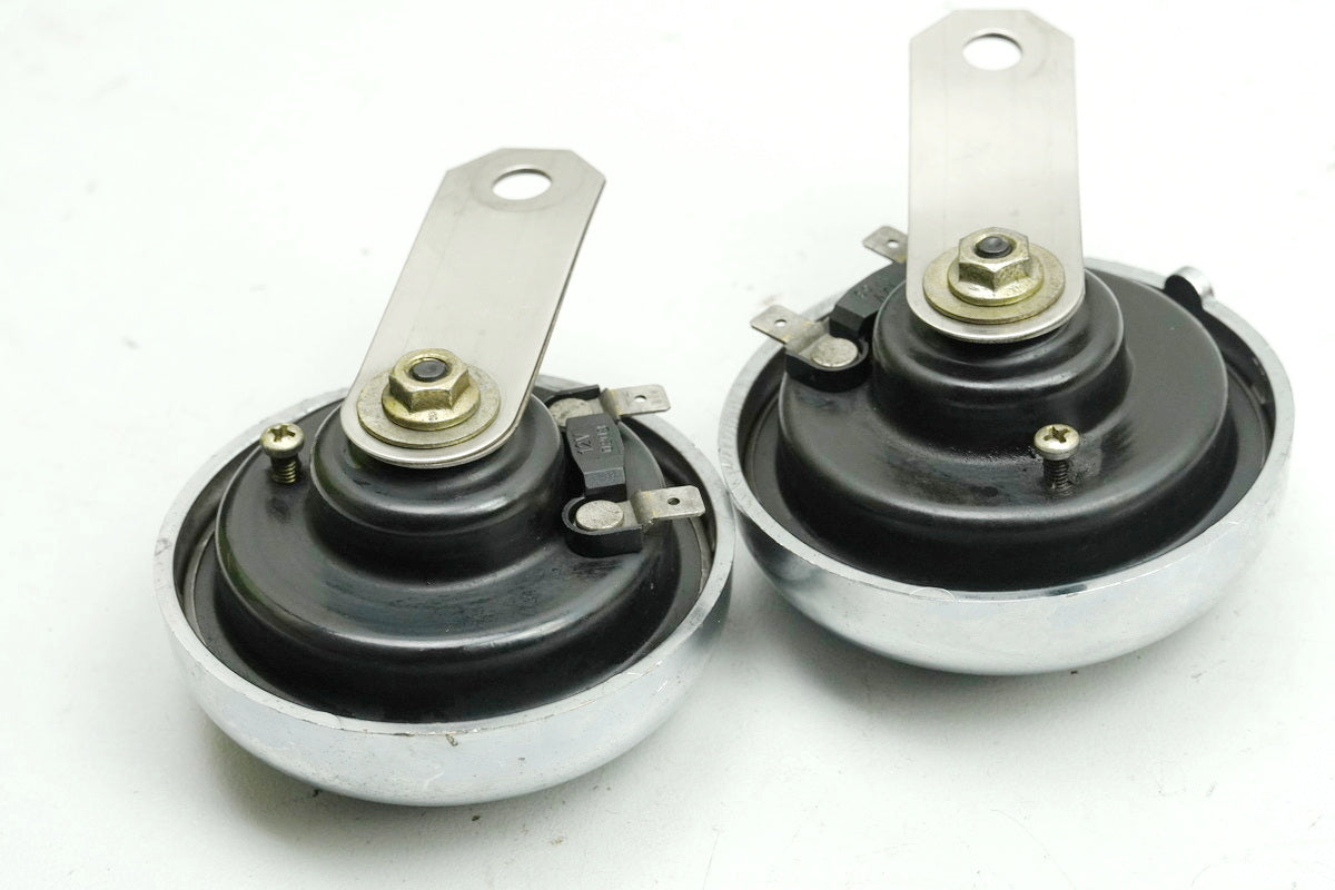 MOTO GUZZI California 1100 EV (KD) Hupe H + L Horn Signalhorn 2 Stück Maske
